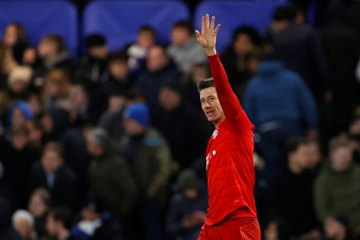 Lewandowski harus absen selama satu bulan