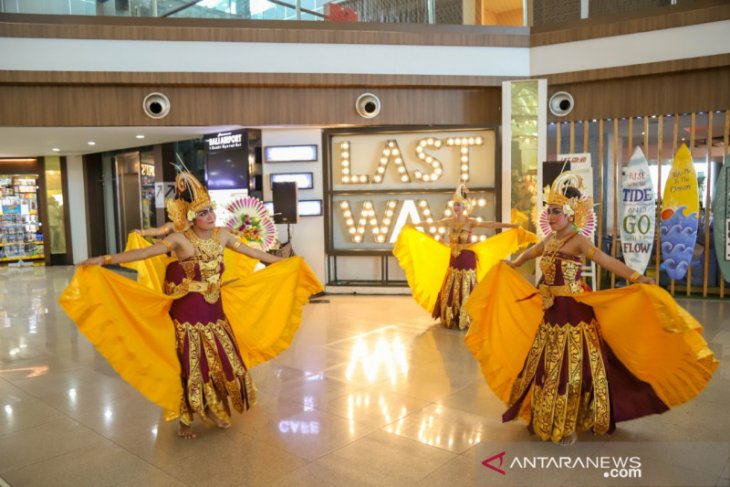 Bandara Ngurah Rai hadirkan suasana Galungan-Kuningan