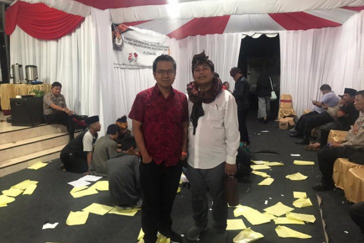 Dinyatakan tak penuhi syarat, Pasangan Bacawali Sholeh-Taufik gugat KPU Surabaya