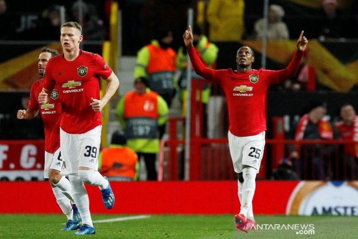 Manchester United menaklukkan 10 pemain Club Brugge dengan skor 5-0