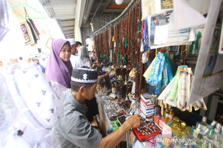 Pasar Sekumpul Dipadati Jamaah