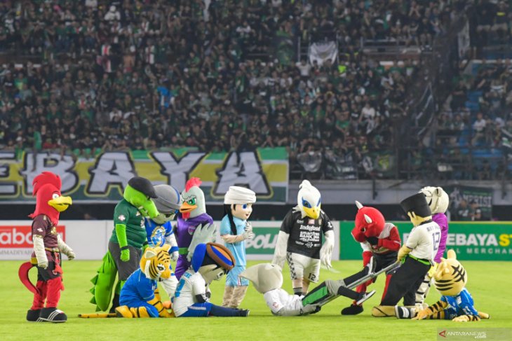 LIB: Seremoni pembukaan Liga 1 dengan 299 orang di stadion