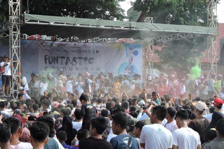 Funtastic Colour Run Situbondo untuk penyandang disabilitas