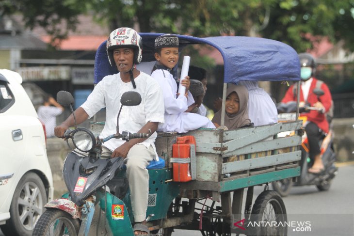 Serba Serbi Haul Abah Guru Sekumpul