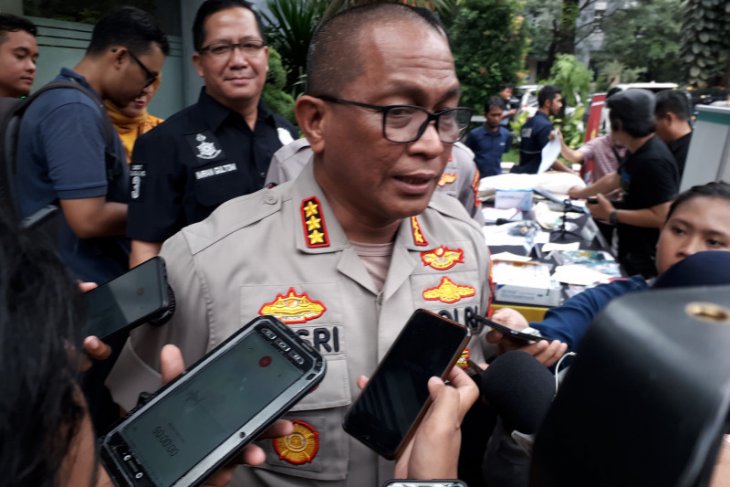 Polisi bekuk delapan wartawan gadungan pemeras guru