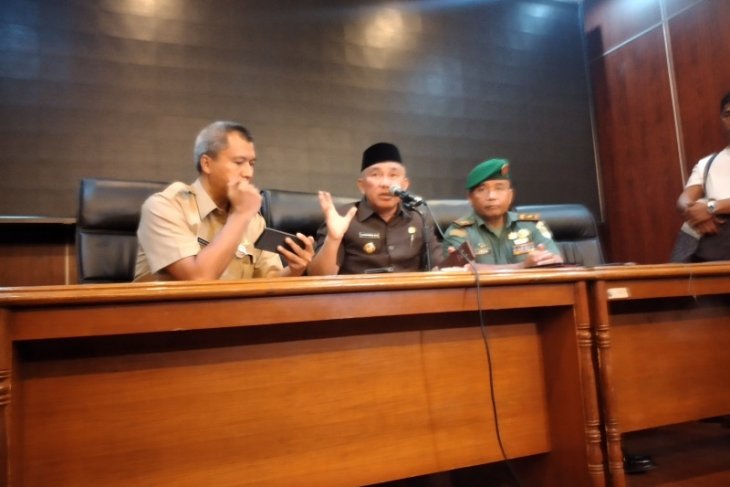 Wali Kota Depok jelaskan kondisi dua warga yang positif terinfeksi corona