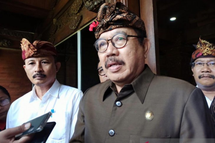 Wagub Bali minta hotel tidak PHK karyawan