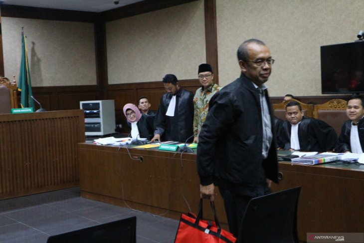 Imam dan Gatot persoalkan anggaran poco-poco pecahkan rekor dunia