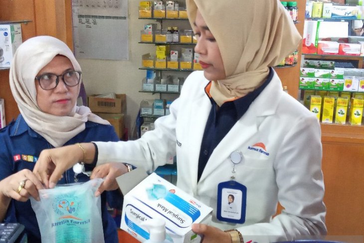 Menteri BUMN akan datangkan bahan baku masker dari Eropa