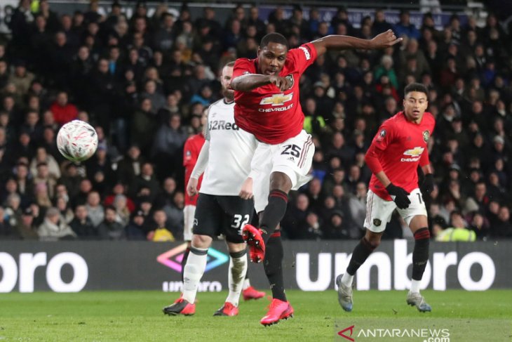 Manchester United melangkah ke perempat final Piala FA