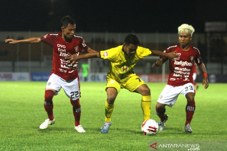 Barito Putera Versus Bali United