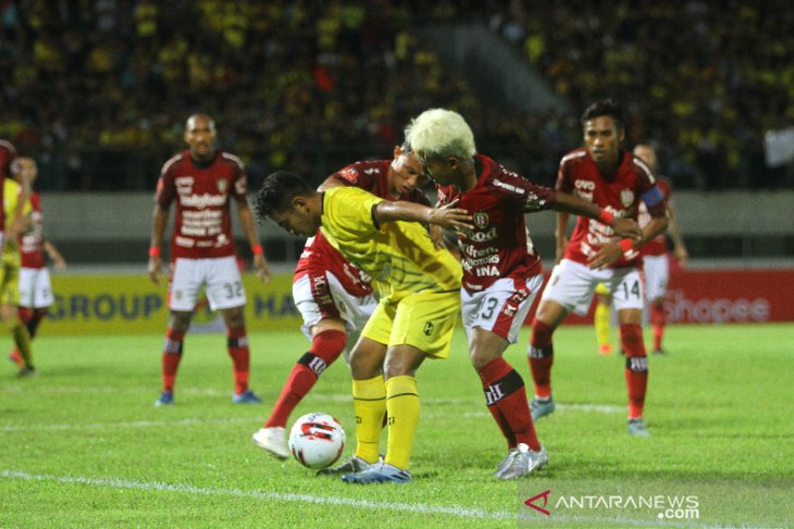 Barito Putera Versus Bali United