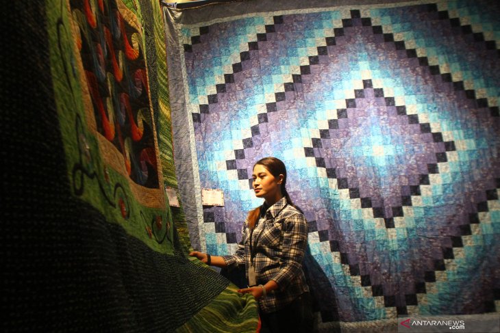 Pameran kriya tekstil