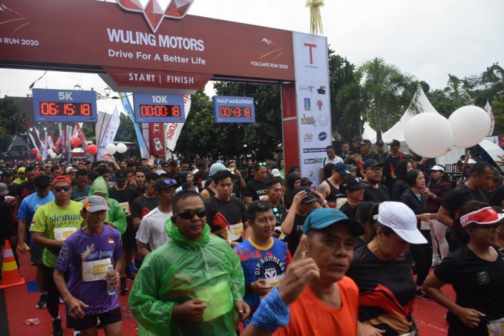 Some 2,800 runners join Volcano Run 2020 in Mt Merapi area, Sleman