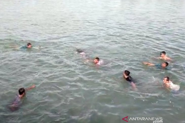 Seorang pemuda tewas usai terjun dari jembatan