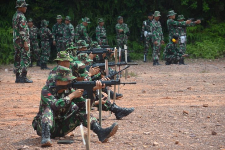 Tingkatkan kemampuan prajurit, Korem 042/Gapu gelar latihan menembak