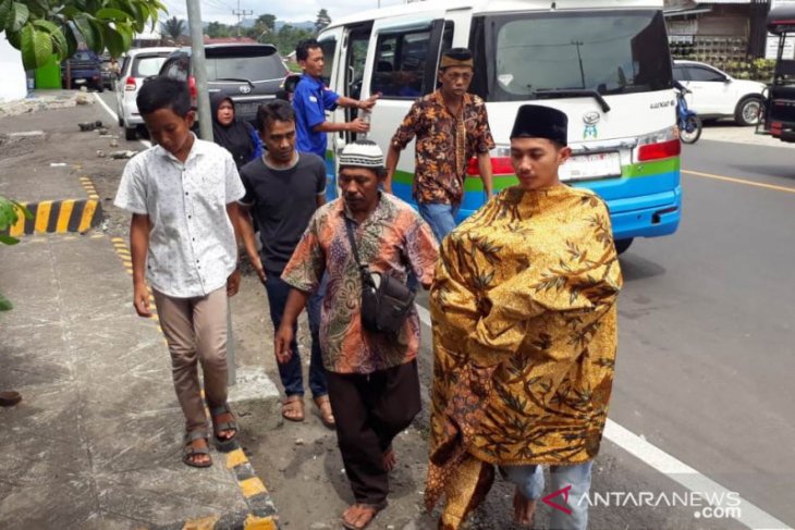 Keluarga ikhlas, tengkorak siswi SMP korban pembunuhan dikebumikan