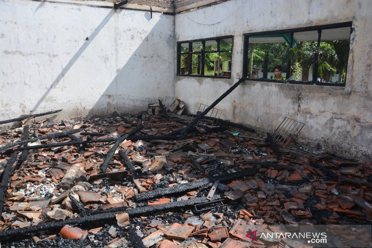 Pascakebakaran Madrasah Aliyah di Mojokerto