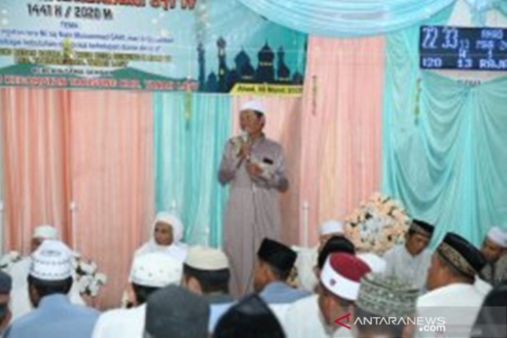 Bupati Tanah Laut berharap masyarakat tidak panik hadapi virus COVID-19
