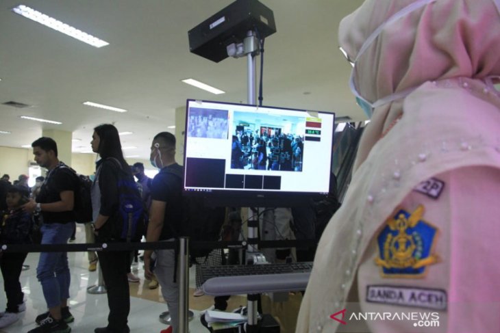 Bandara SIM pindai suhu tubuh penumpang keberangkatan domestik