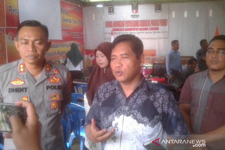 Bawaslu Rejang Lebong temukan KTP Panwascam masuk dukungan kandidat