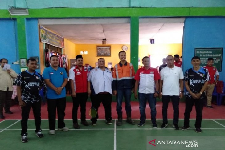 SMGP dan pemuda LIRA gelar turnamen bulu tangkis