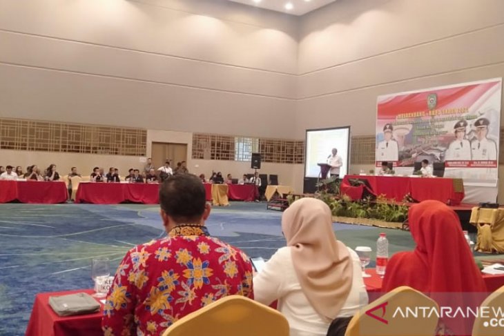 Gubernur Kalbar minta Singkawang percepat penyediaan air bersih