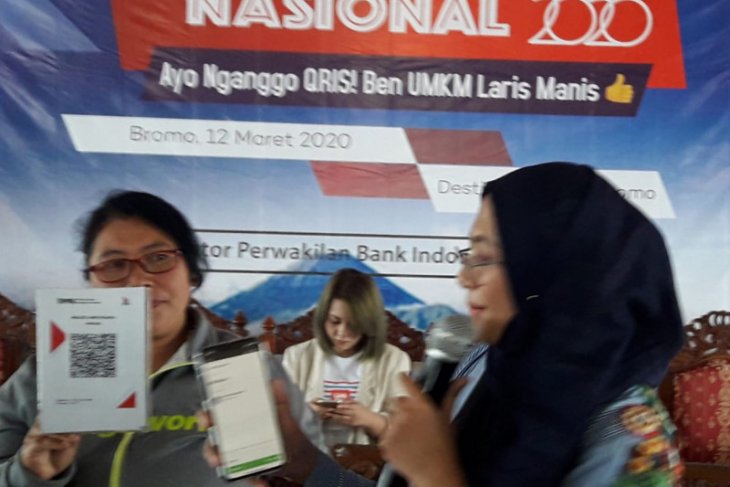 Bank Indonesia Malang dorong pedagang di Bromo gunakan QRIS