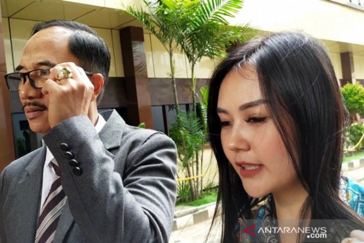 Selebgram Sarah Gibson diperiksa sebagai saksi kasus