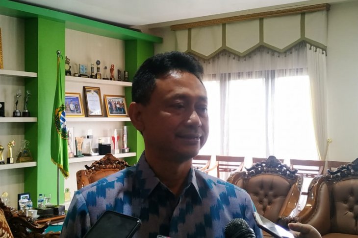 Wali Kota Pontianak minta warga tidak panik sikapi COVID-19