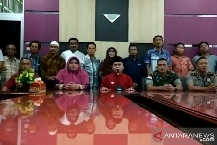Bupati Sambas tegaskan daerahnya tidak ada positif Covid -19
