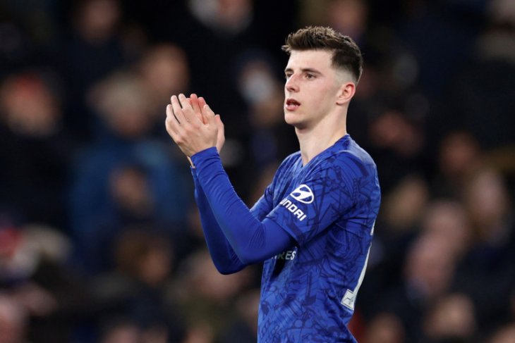 Gelandang Chelsea Mason Mount bandel tak mau isolasi diri