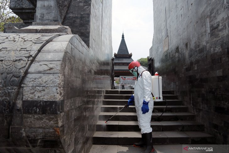 Kawasan makam Presiden Soekarno ditutup