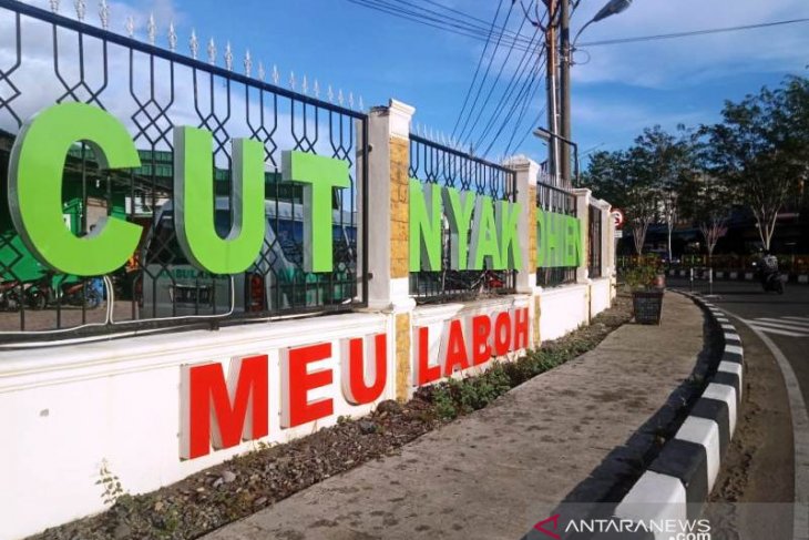 Seorang dokter dan delapan paramedis RSUD Meulaboh dikarantina