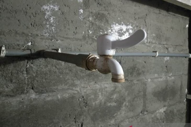 Empat hari suplai PDAM terhenti, warga Takengon kesulitan air bersih