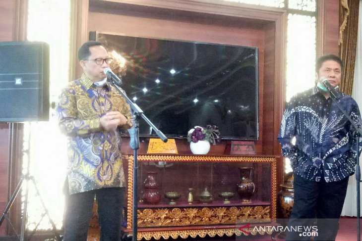 Mendagri Tito Karnavian minta kepala desa selesaikan APBDes untuk antisipasi COVID-19