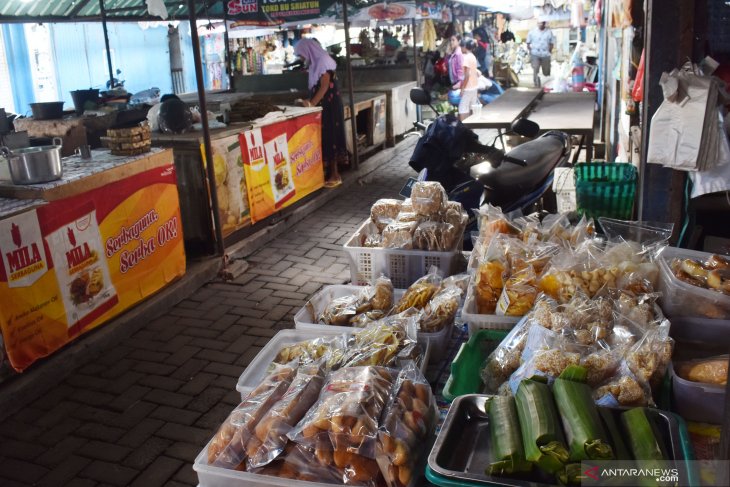 Pasar di Madiun sepi pengunjung