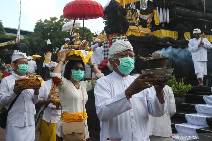 Upacara Melasti Di Surabaya