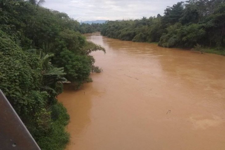 Curah hujan meningkat, BPBD Lebak waspadai debit Sungai Ciberang
