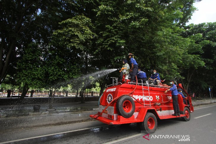 Penyemprotan Disinfektan di Banjarmasin