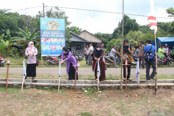 Desa Gunung Makmur sediakan lima fasilitas cuci tangan