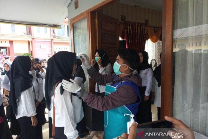 KPU Rejang Lebong tunda tahapan Pilkada serentak