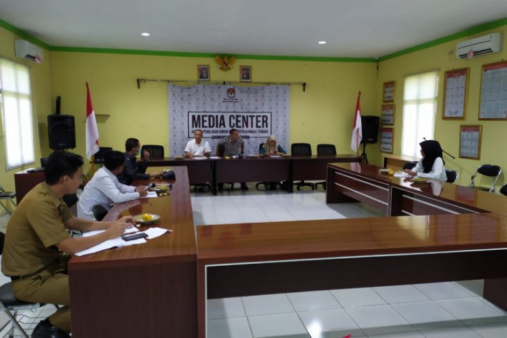 Bawaslu Bangka Tengah minta KPU sosialisasikan penundaan Pilkada 2020