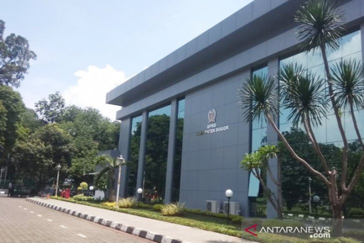 Kantor DPRD Kabupaten Bogor tetap buka dan terima tamu