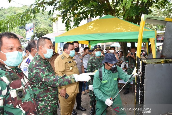 Cegah COVID-19, terminal Sibolga disemprot disinfektan