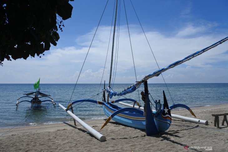 Objek Wisata Bahari Pasir Putih Ditutup