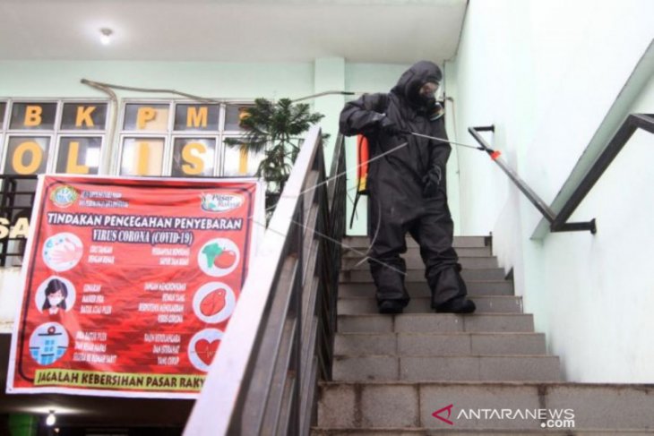 Sterilisasi Pasar Flamboyan Pontianak