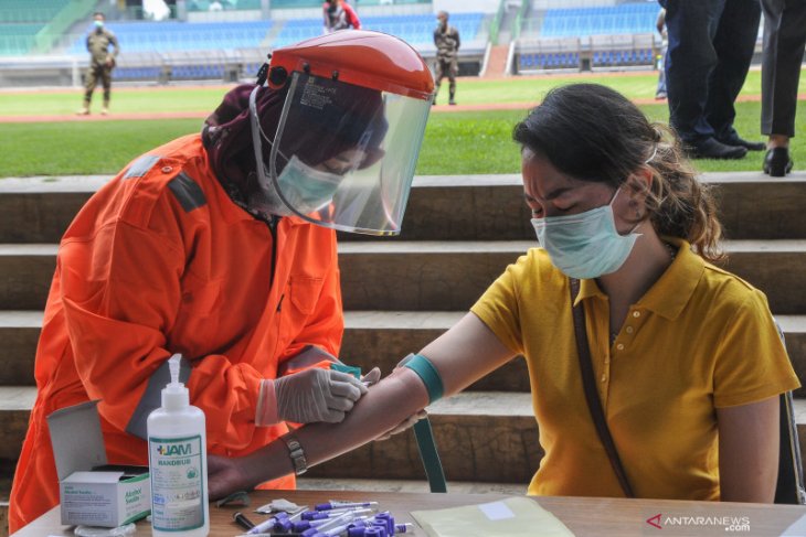 Bekasi mulai lakukan rapid test COVID-19 dari rumah ke rumah