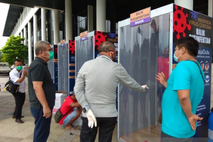 Sutarmidji minta perkantoran/pusat perbelanjaan buat bilik disinfektan