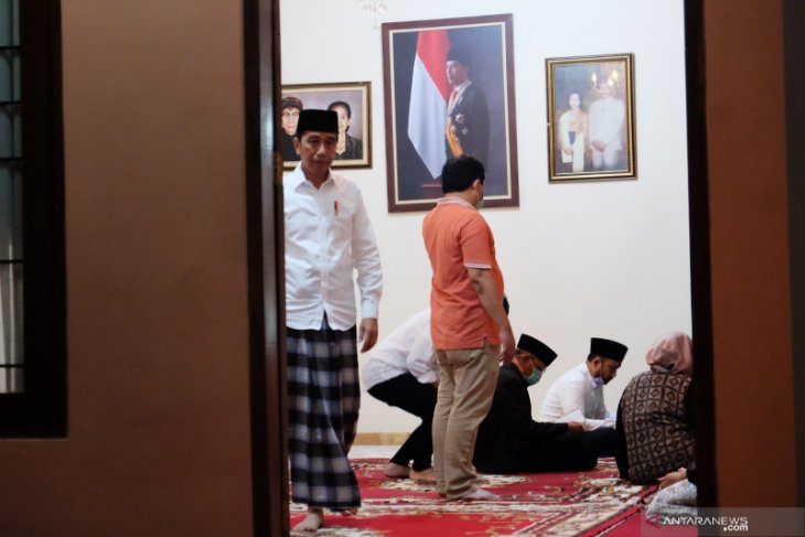 Cerita Pramono temani Presiden Jokowi yang sedang berduka